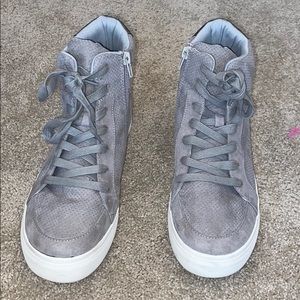 🦋3/$10🦋GIRLS JUSTICE HIGH TOPS